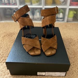 Oak 100 Buc St Sandal